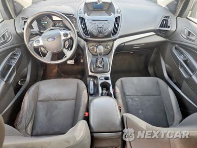 Zdjęcie 8 z 13 samochodu: 2014 FORD ESCAPE S VIN:1FMCU0F73EUE26301 - miniatura