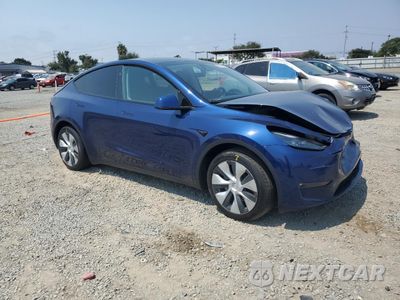 Czwarte zdjęcie samochodu z boku: 2024 TESLA MODEL Y VIN:7SAYGAEE3RF052541 - miniatura