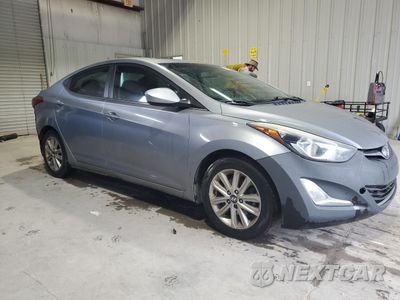 Czwarte zdjęcie samochodu z boku: 2015 HYUNDAI ELANTRA SE VIN:KMHDH4AE3FU250440 - miniatura