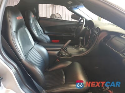 Zdjęcie 10 z 12 samochodu: 2004 CHEVROLET CORVETTE Z06 VIN:1G1YY12S645113100 - miniatura