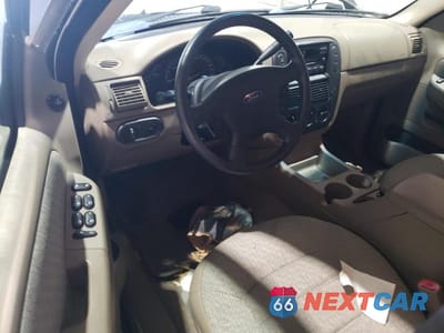 Zdjęcie 8 z 13 samochodu: 2002 FORD EXPLORER XLS VIN:1FMZU72E72UB51163 - miniatura