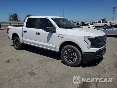 Czwarte zdjęcie samochodu z boku: 2023 FORD F150 LIGHTNING PRO VIN:1FTVW1EL3PWG34939 - miniatura