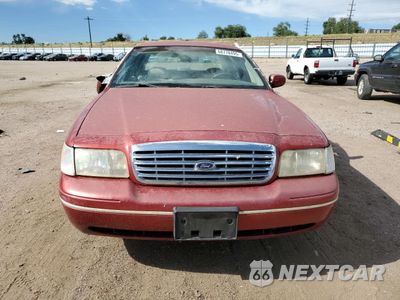 Piąte zdjęcie samochodu w środku: 2000 FORD CROWN VICTORIA LX VIN:2FAFP74W4YX100974 - miniatura