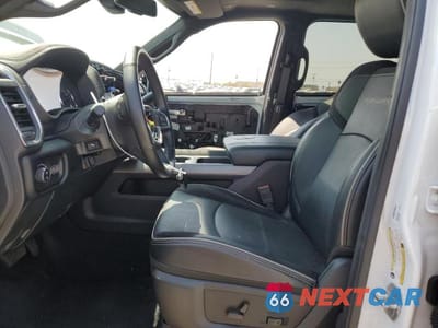 Zdjęcie 7 z 13 samochodu: 2024 RAM 2500 LARAMIE VIN:3C6UR5FL8RG357254 - miniatura