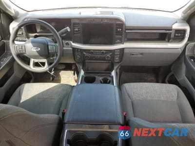 Zdjęcie 8 z 12 samochodu: 2024 FORD F350 SUPER DUTY VIN:1FT8X3BN2REC38246 - miniatura