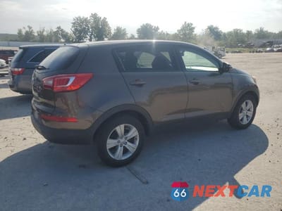 Trzecie zdjęcie samochodu z tyłu: 2012 KIA SPORTAGE LX VIN:KNDPB3A28C7338199 - miniatura
