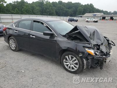 Czwarte zdjęcie samochodu z boku: 2016 NISS ALTIMA 2.5 VIN:1N4AL3AP5GC257078 - miniatura