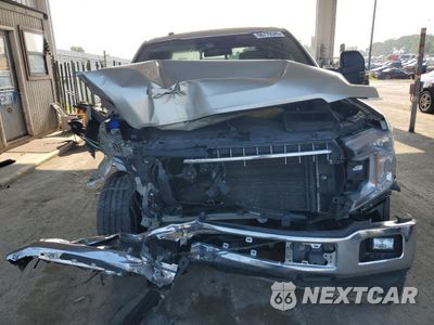 Piąte zdjęcie samochodu w środku: 2018 FORD F150 SUPERCREW VIN:1FTEW1C51JFC43753 - miniatura