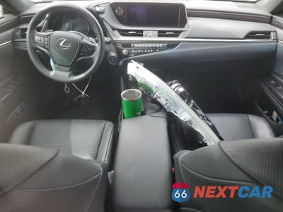 Zdjęcie 8 z 13 samochodu: 2021 LEXUS ES 300H VIN:58ADA1C15MU001656 - miniatura