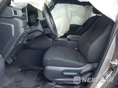 Zdjęcie 7 z 12 samochodu: 2025 TOYOTA LAND CRUISER BASE VIN:JTEABFAJ9SK020503 - miniatura