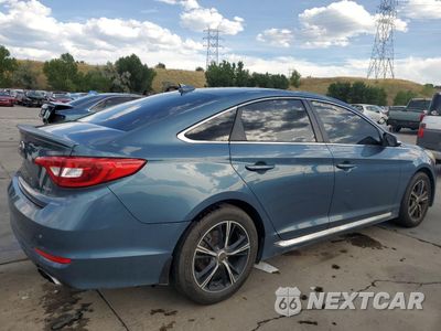 Trzecie zdjęcie samochodu z tyłu: 2017 HYUNDAI SONATA SPORT VIN:5NPE34AF1HH478949 - miniatura