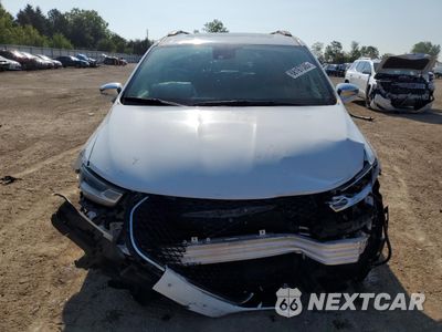 Piąte zdjęcie samochodu w środku: 2022 CHRYSLER PACIFICA LIMITED VIN:2C4RC1GGXNR194735 - miniatura