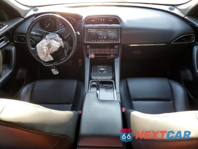 Zdjęcie 8 z 16 samochodu: 2020 JAGUAR F-PACE PREMIUM VIN:SADCJ2GX1LA620383 - miniatura