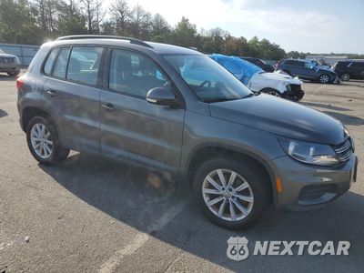 Czwarte zdjęcie samochodu z boku: 2017 VOLKSWAGEN TIGUAN S VIN:WVGBV7AXXHK043433 - miniatura