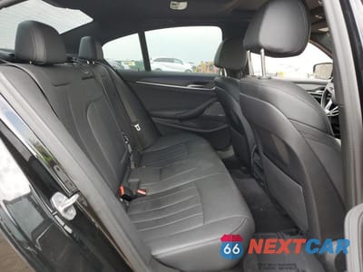 Zdjęcie 10 z 12 samochodu: 2022 BMW 530E VIN:WBA13AG07NCK61720 - miniatura