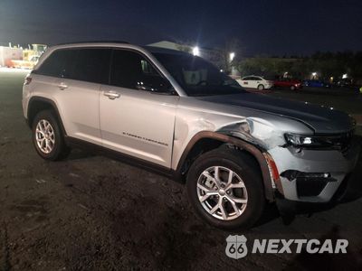 Czwarte zdjęcie samochodu z boku: 2022 JEEP GRAND CHEROKEE LIMITED VIN:1C4RJGBGXN8596475 - miniatura
