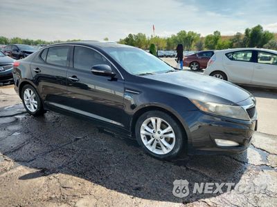 Czwarte zdjęcie samochodu z boku: 2012 KIA OPTIMA LX VIN:5XXGM4A75CG081330 - miniatura