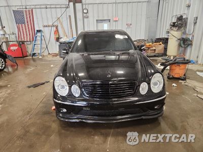 Piąte zdjęcie samochodu w środku: 2005 MERCEDES-BENZ E 55 AMG VIN:WDBUF76J85A794349 - miniatura