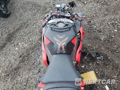 Zdjęcie 6 z 10 samochodu: 2003 HONDA CBR900 RR VIN:JH2SC50053M104694 - miniatura