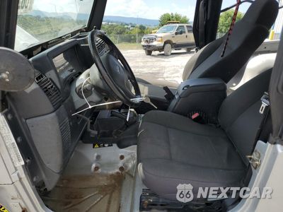 Zdjęcie 7 z 13 samochodu: 2006 JEEP WRANGLER / TJ UNLIMITED VIN:1J4FA44S06P787276 - miniatura