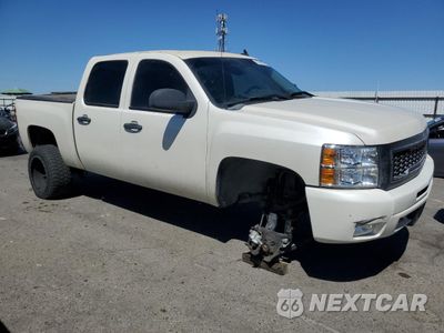 Czwarte zdjęcie samochodu z boku: 2013 CHEVROLET SILVERADO C1500 LT VIN:3GCPCSE03DG266172 - miniatura