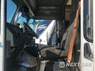 Zdjęcie 7 z 13 samochodu: 2021 FORD ECONOLINE E450 SUPER DUTY COMMERCIAL STRIPPED CHASSIS DELIVERY TRUCK OR VAN DELIVERY VAN VIN:1FC3E4KK0MDC17471 - miniatura