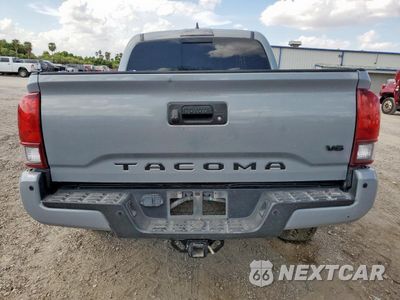 Zdjęcie 6 z 12 samochodu: 2018 TOYOTA TACOMA DOUBLE CAB VIN:5TFCZ5AN2JX143700 - miniatura