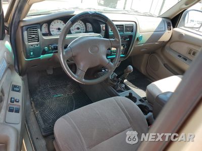 Zdjęcie 8 z 12 samochodu: 2003 TOYOTA TACOMA XTRACAB VIN:5TEWN72N33Z240287 - miniatura