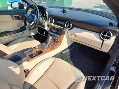 Zdjęcie 8 z 13 samochodu: 2014 MERCEDES-BENZ SLK 250 VIN:WDDPK4HA8EF080820 - miniatura