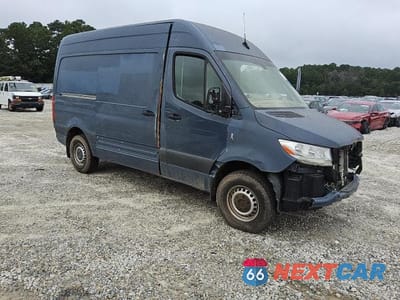 Czwarte zdjęcie samochodu z boku: 2019 MERCEDES-BENZ SPRINTER 2500 VIN:WD4PF0CD7KP035114 - miniatura