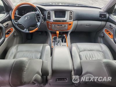 Zdjęcie 8 z 15 samochodu: 2004 LEXUS LX 470 VIN:JTJHT00WX43541878 - miniatura