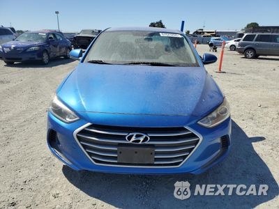 Piąte zdjęcie samochodu w środku: 2017 HYUNDAI ELANTRA SE VIN:KMHD74LF6HU094969 - miniatura