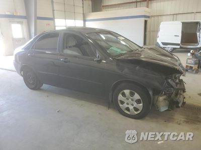 Czwarte zdjęcie samochodu z boku: 2009 KIA SPECTRA EX VIN:KNAFE222295652685 - miniatura