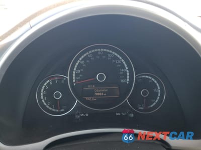Zdjęcie 9 z 14 samochodu: 2016 VOLKSWAGEN BEETLE S/SE VIN:3VW517AT6GM811780 - miniatura