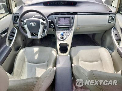 Zdjęcie 8 z 13 samochodu: 2010 TOYOTA PRIUS VIN:JTDKN3DU4A1121375 - miniatura