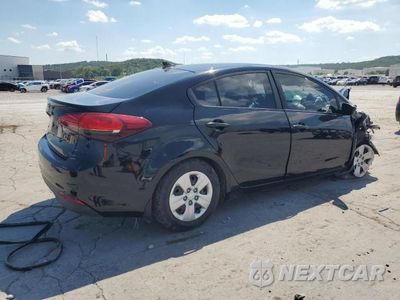 Trzecie zdjęcie samochodu z tyłu: 2017 KIA FORTE LX VIN:3KPFK4A78HE115746 - miniatura