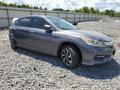 Czwarte zdjęcie samochodu z boku: 2016 HONDA ACCORD EX VIN:1HGCR2F0XGA138768 - miniatura