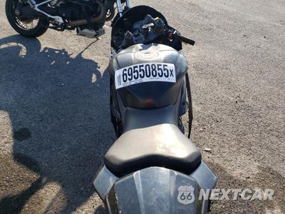 Zdjęcie 6 z 8 samochodu: 2009 YAMAHA YZF-R6C VIN:JYARJ16E89A014678 - miniatura