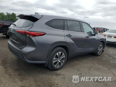 Trzecie zdjęcie samochodu z tyłu: 2021 TOYOTA HIGHLANDER XLE VIN:5TDHZRBH3MS069705 - miniatura