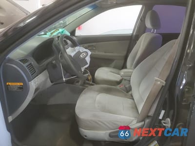 Zdjęcie 7 z 15 samochodu: 2009 KIA SPECTRA EX VIN:KNAFE222295652685 - miniatura