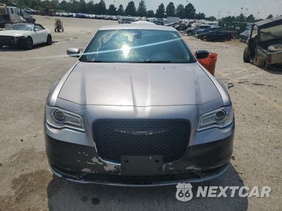 Piąte zdjęcie samochodu w środku: 2015 CHRYSLER 300 LIMITED VIN:2C3CCAAG6FH786756 - miniatura