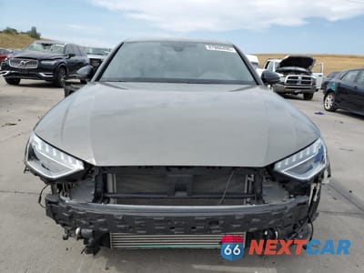 Piąte zdjęcie samochodu w środku: 2024 AUDI A4 PREMIUM PLUS 45 VIN:WAUEAAF42RN007306 - miniatura