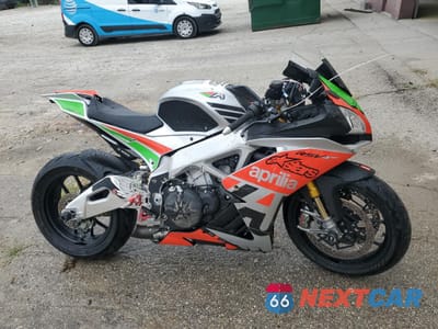 2018 APRILIA RSV4 ZD4KEU005JS001463 - główne zdjęcie licytacji z USA - miniatura