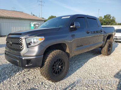 2018 TOYOTA TUNDRA CREWMAX SR5 5TFDY5F14JX750551 - główne zdjęcie licytacji z USA - miniatura