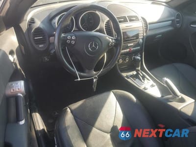 Zdjęcie 8 z 12 samochodu: 2006 MERCEDES-BENZ SLK 280 VIN:WDBWK54F26F119804 - miniatura