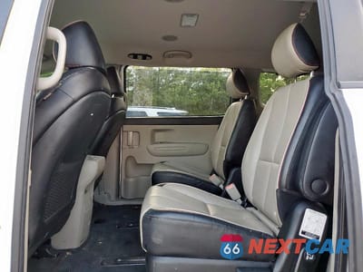 Zdjęcie 11 z 13 samochodu: 2020 KIA SEDONA LX VIN:KNDMB5C11L6642886 - miniatura
