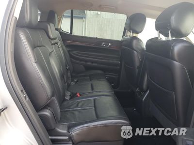 Zdjęcie 11 z 15 samochodu: 2013 LINCOLN MKT VIN:2LMHJ5ATXDBL53372 - miniatura