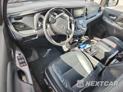 Zdjęcie 8 z 14 samochodu: 2019 TOYOTA SIENNA SE VIN:5TDEZ3DCXKS216732 - miniatura
