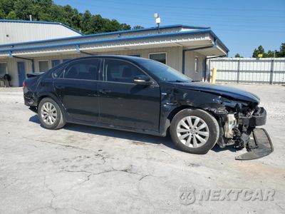 Czwarte zdjęcie samochodu z boku: 2014 VOLKSWAGEN PASSAT S VIN:1VWAT7A30EC114709 - miniatura