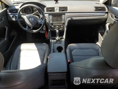 Zdjęcie 8 z 15 samochodu: 2017 VOLKSWAGEN PASSAT R-LINE VIN:1VWDT7A38HC061887 - miniatura